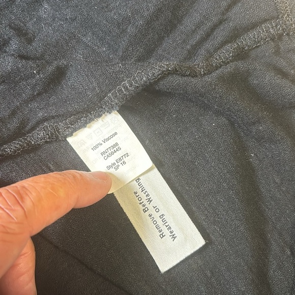 Ladies Black MADEWELL VISCOSE TANK TOP - Picture 5 of 5